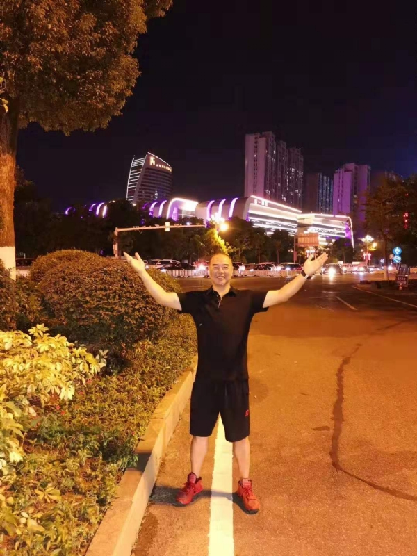 李国伟的第二张照片--武夷山相亲网
