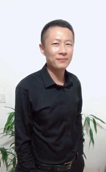 地huhi的第一张照片--武夷山相亲网