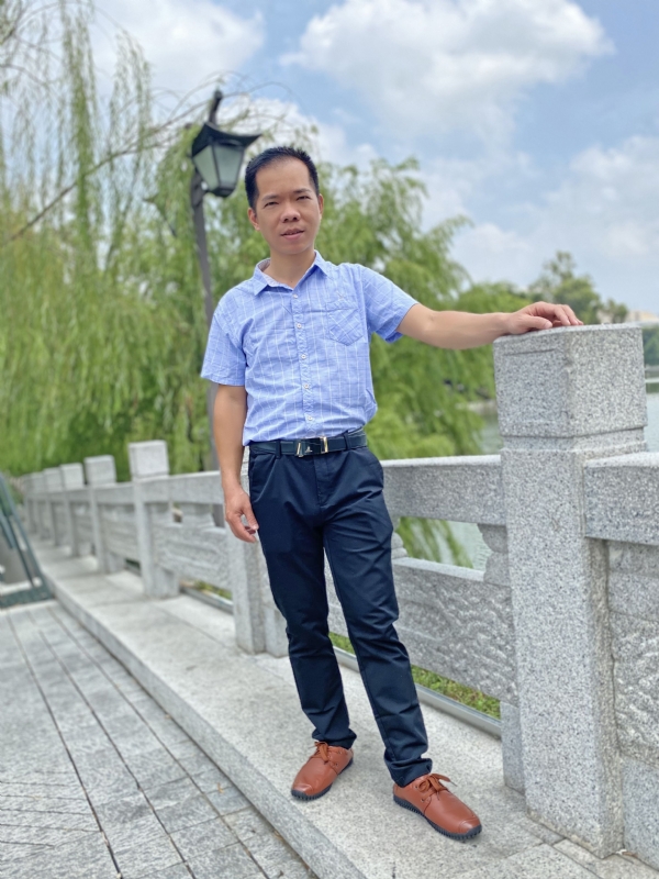 奇峰向阳的第一张照片--武夷山相亲网