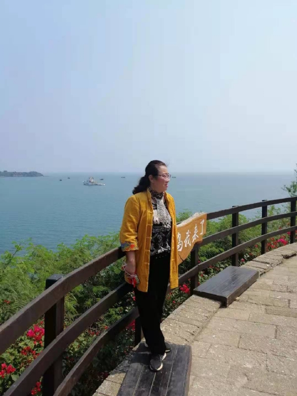 曦若半秋的第一张照片--武夷山相亲网
