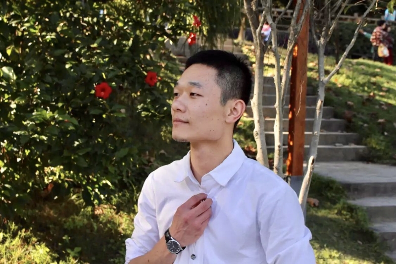 落落大方的第一张照片--武夷山相亲网