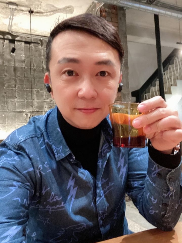 陈道明的第二张照片--武夷山相亲网