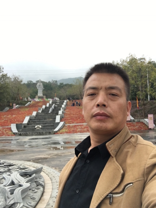 开心的松鼠的第二张照片--武夷山相亲网