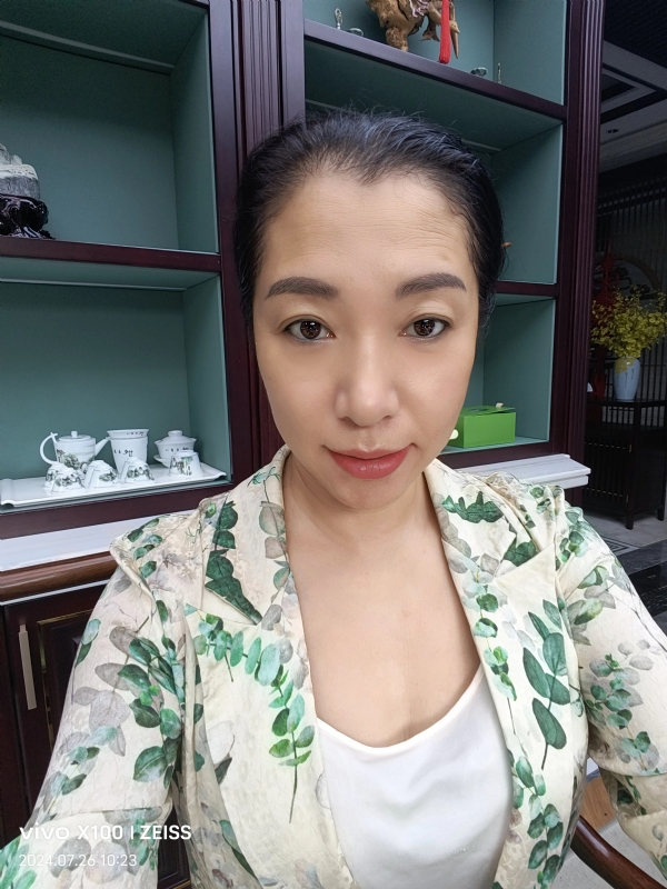 仝馨的第三张照片--武夷山相亲网