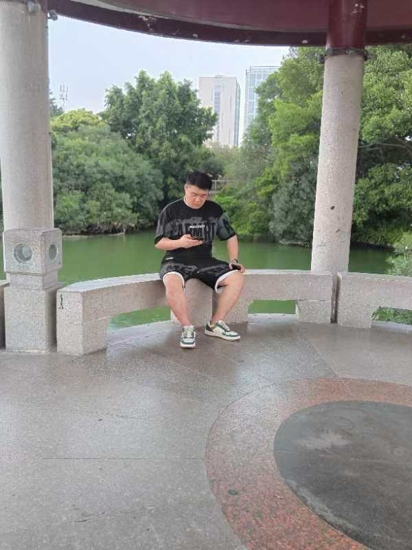 不善挽留的第一张照片--武夷山相亲网
