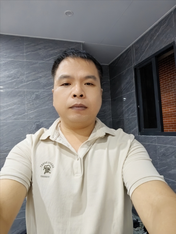 刘两水的第一张照片--武夷山相亲网